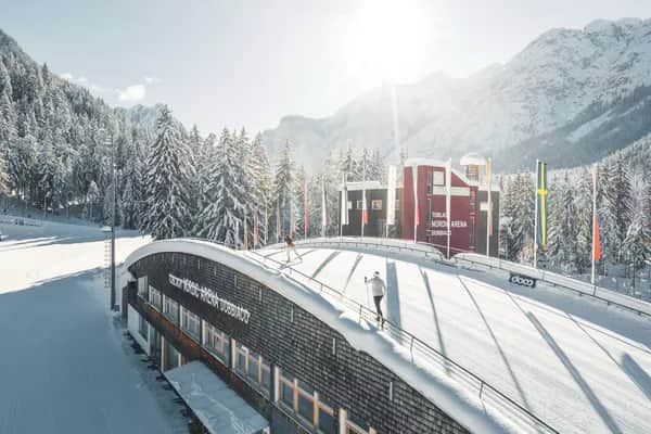 Innsbruck Airport Transfer to Dobbiaco, Villabassa & Le Tre Cime – Private & Shared Shuttle Services in Alto Adige