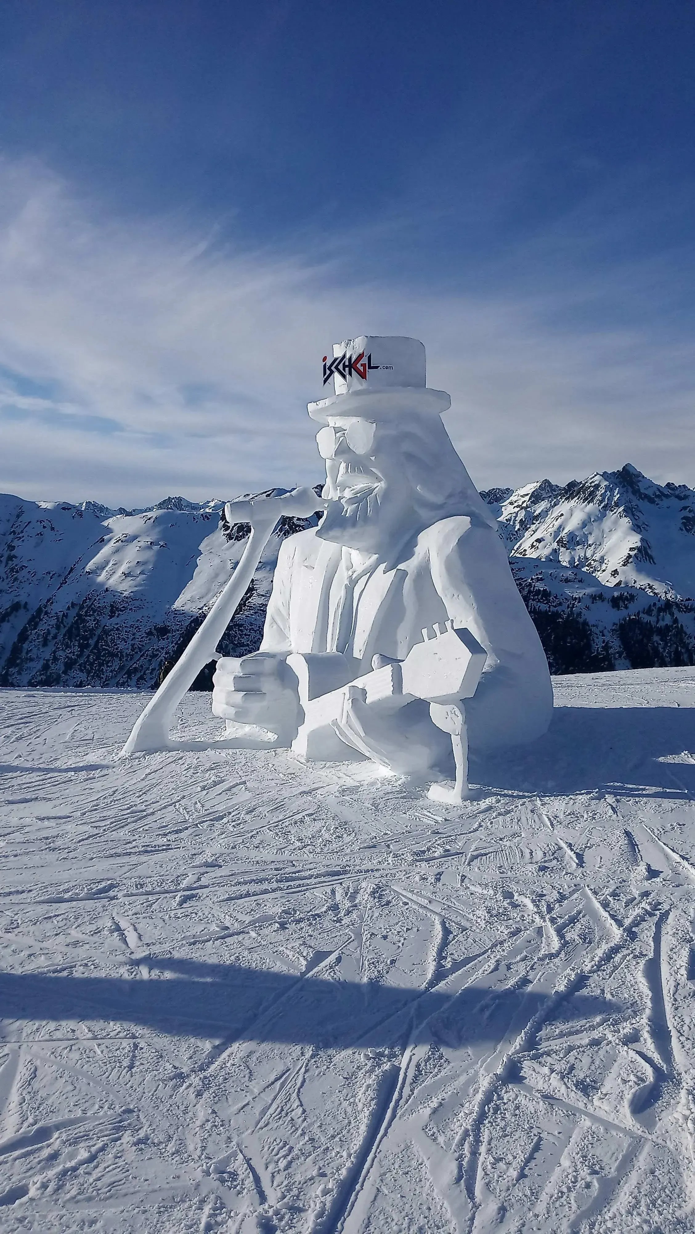 Best Ski Transfers for Groups and Friends to Ischgl - Hassle-Free with Your Ski Gear